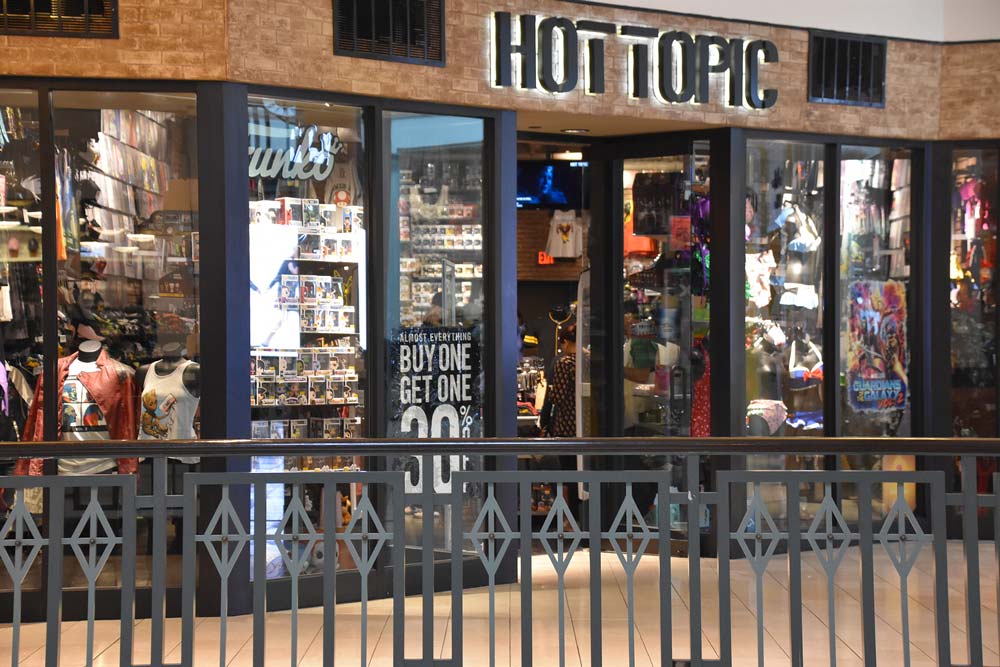 hot topic store near me