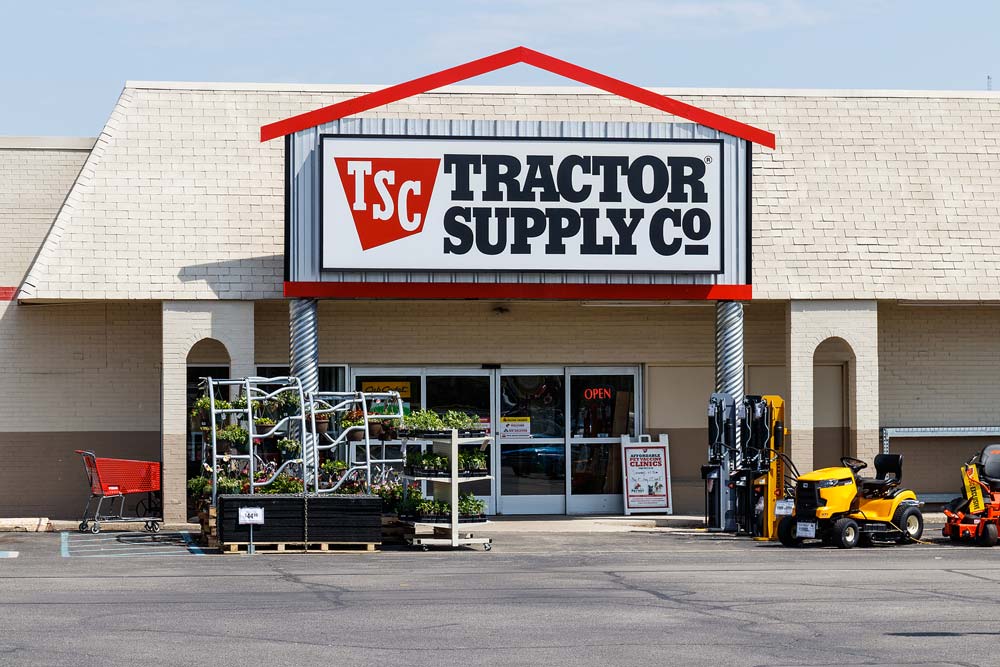 tractor supply store near me